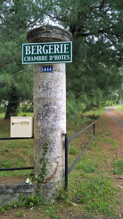 Castel La Bergerie Bed & Breakfast Laglorieuse Dış mekan fotoğraf