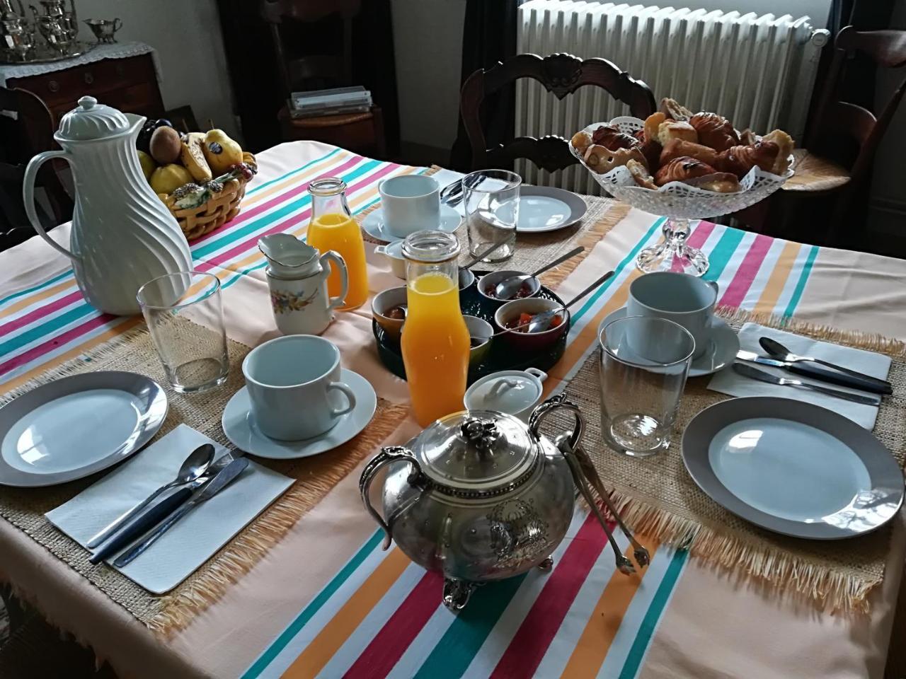 Castel La Bergerie Bed & Breakfast Laglorieuse Dış mekan fotoğraf